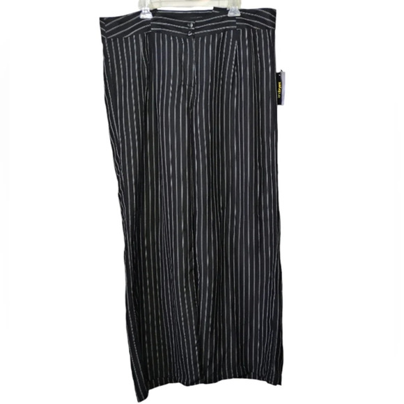 Lane Bryant Black and White Striped Wide Leg Pants - Picture 1 of 13